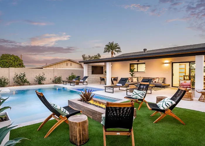 Beautifully Designed W Pool For Families And Groups Scottsdale