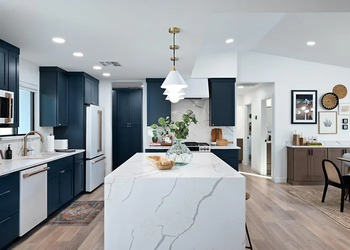 Beautifully Designed W Pool For Families And Groups Holiday home Scottsdale